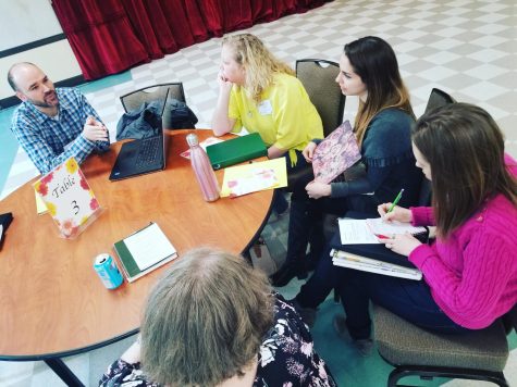 Advisers of journalism and yearbook programs from across New Jersey shared curriculum ideas at various round table discussions. Greg Gagliardi of Cherry Hill High School East speaks here about his experiences in preparing for national conventions.